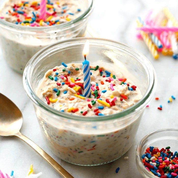 Healthy Birthday Cake Overnight Oats: Easy 5-Minute Breakfast